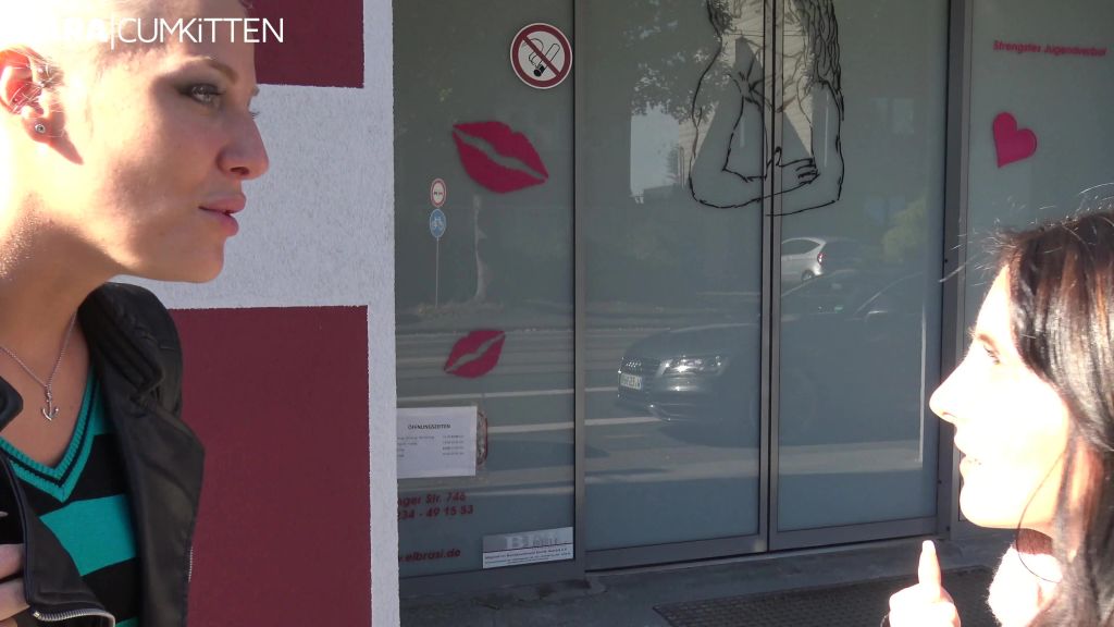 sexy foto nr. 2 von GLORY HOLE | Damit hat unser Mathelehrer nicht gerechnet