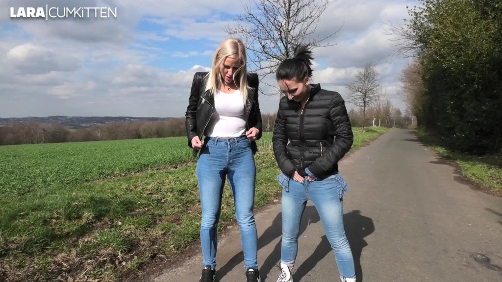 sexy foto nr. 4 von JEANS PISS | Wir nässen uns beide komplett ein