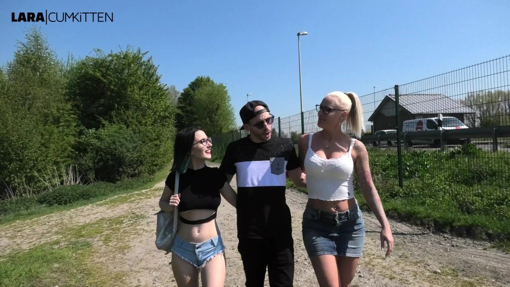sexy foto nr. 1 von USER PISS TREFFEN | Unser Mädchen Sekt nur für ihn alleine