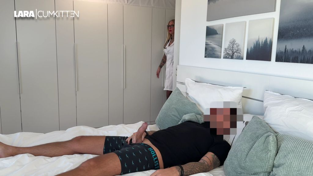sexy foto nr. 2 von FICK THERAPIE gegen Stangenfieber | XXXL FACIAL Explosion