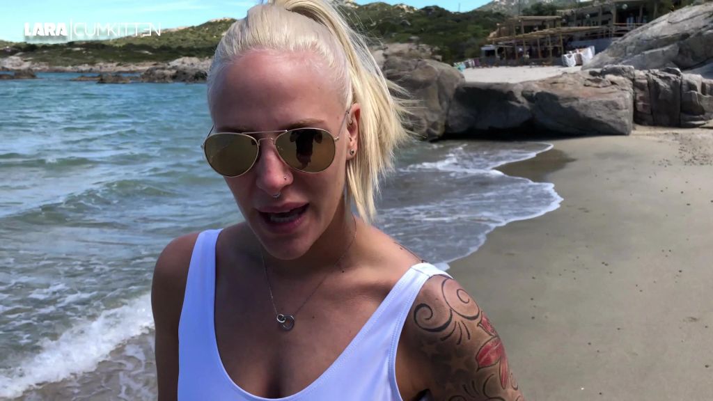 sexy foto nr. 2 von FREMDFICK im Badeanzug | Strand Quickie mit Mega Facial