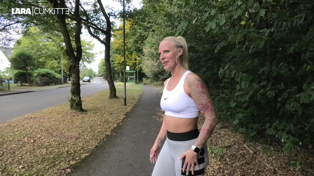 sexy foto nr. 4 von Wet Fitness | Wer macht mit mir PISS JOGGING...?