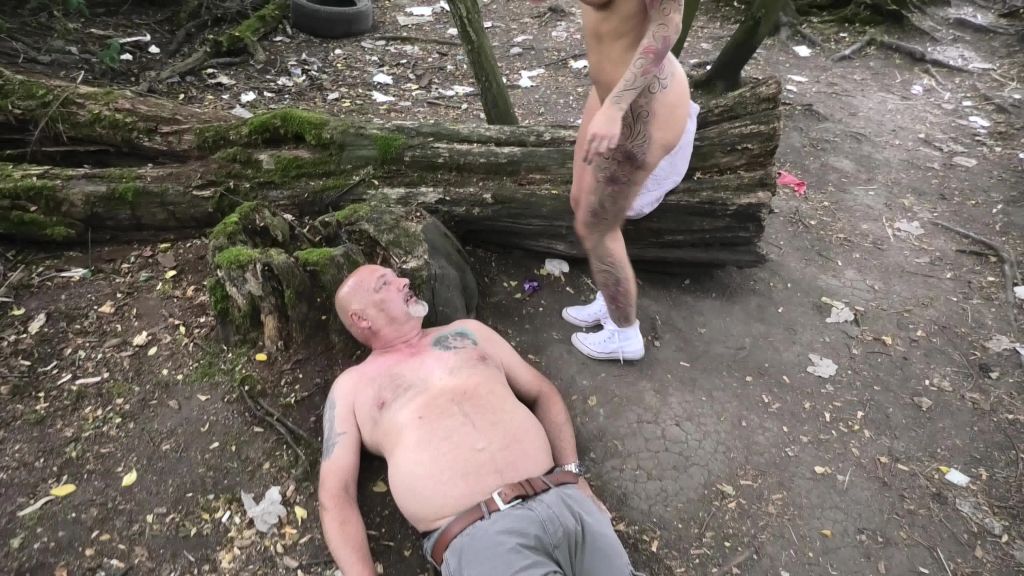 sexy foto nr. 5 von Maul auf - die Flut kommt | Mein Piss Sklave vom FKK Strand