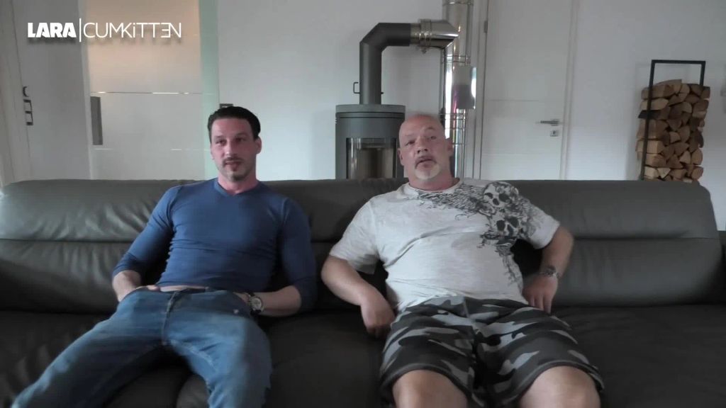 sexy foto nr. 1 von Fussball Abend eskaliert | 4-er FICK bis die Ficksahne spritzt
