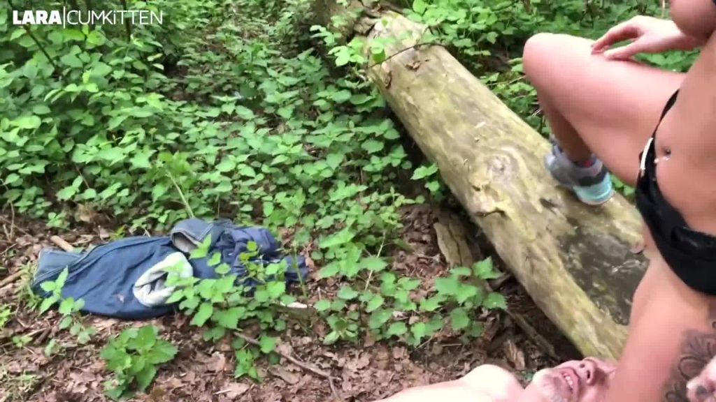 sexy foto nr. 10 von Ohne Vorwarnung public REINGESPRITZT | Zur Strafe sein Maul geflutet