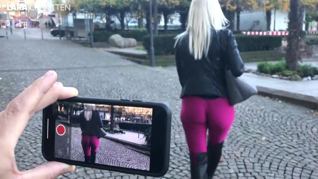sexy foto nr. 2 von FICKDATE auf der Strasse klargemacht | Die krasseste FICK-MICH LEGGINGS aller Zeiten