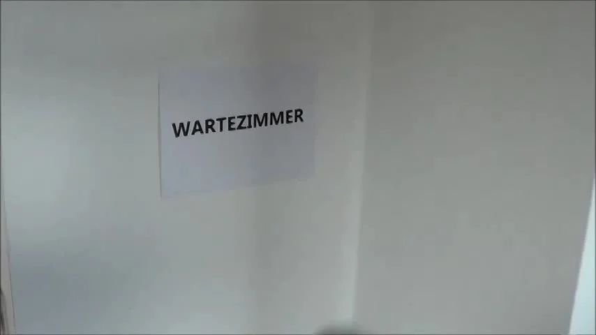 sexy foto nr. 1 von HEFTIG - Squirt auf der Fickmaschine
