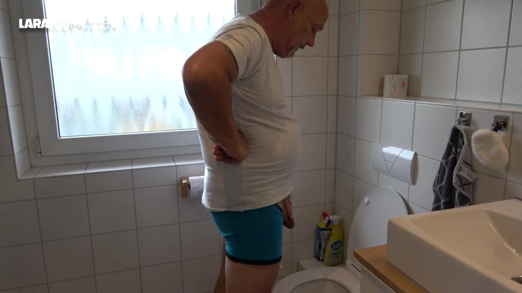 sexy foto nr. 2 von Du pisst im Stehen? | Ich piss dich voll!!