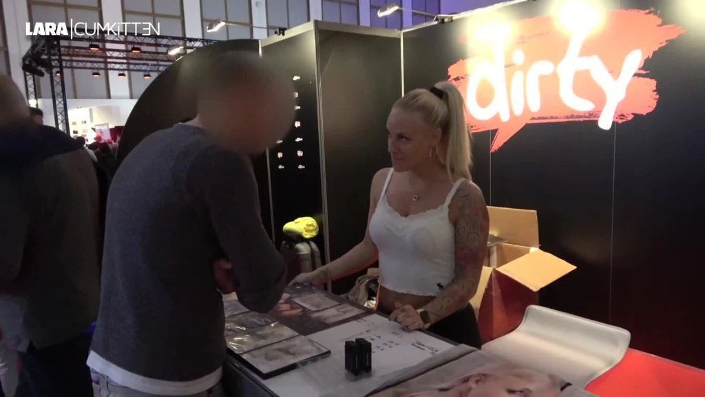sexy foto nr. 1 von Mein erster VENUS FAN FICK | Extra langer FACIALWALK