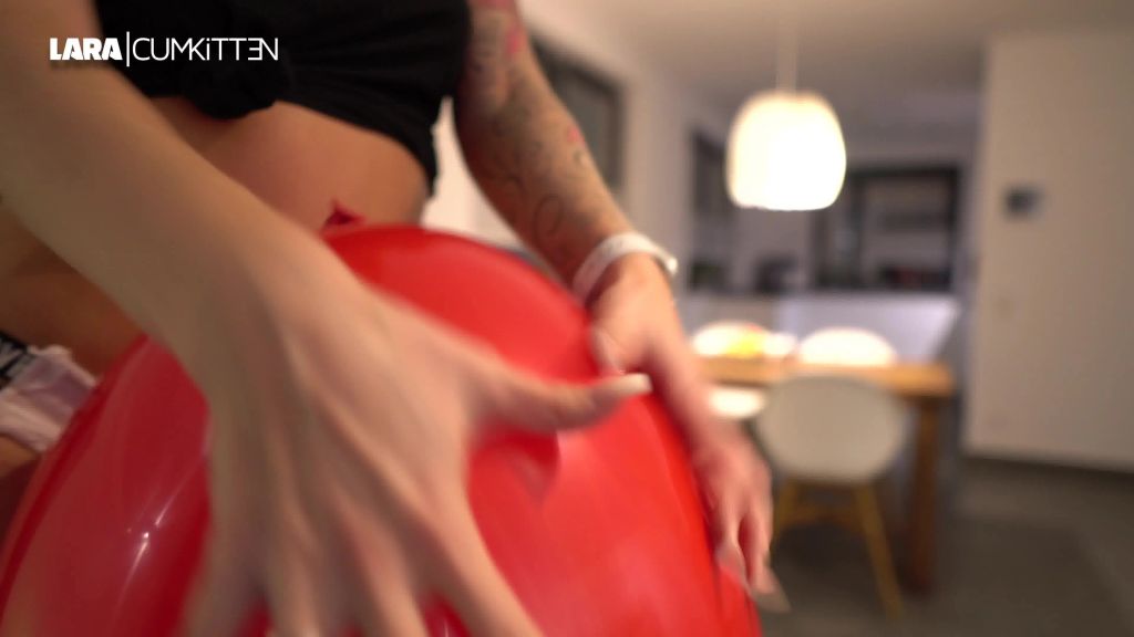 sexy foto nr. 4 von Ballon Orgasmus | Quietschen, blasen, reiben, platzen lassen