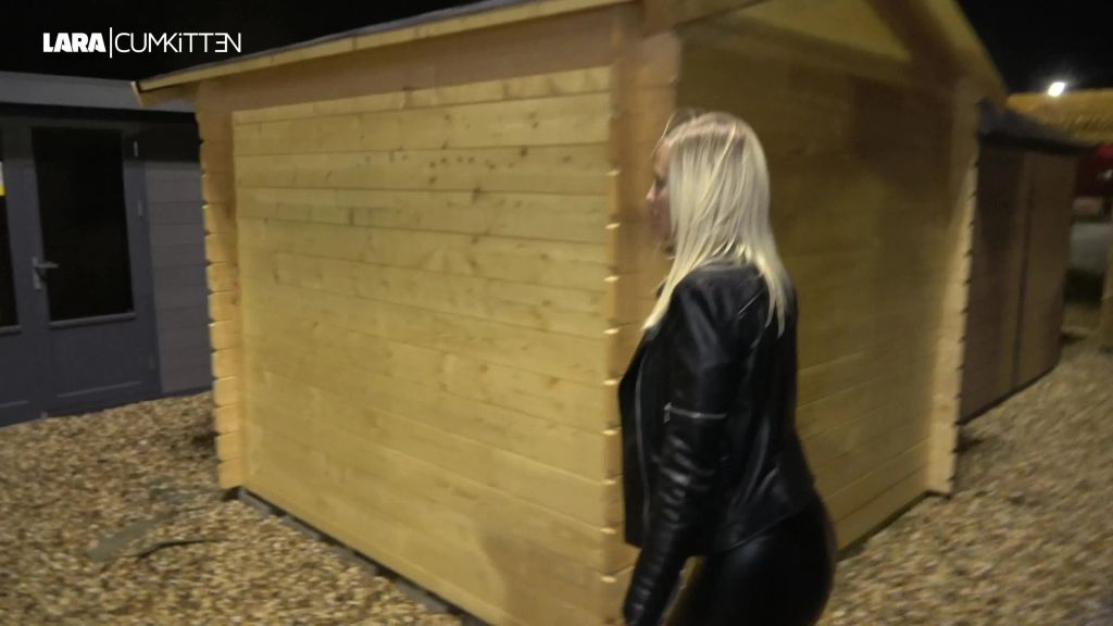 sexy foto nr. 4 von Public Baumarkt PISS | Welches Gartenhaus ist das beste Klo?