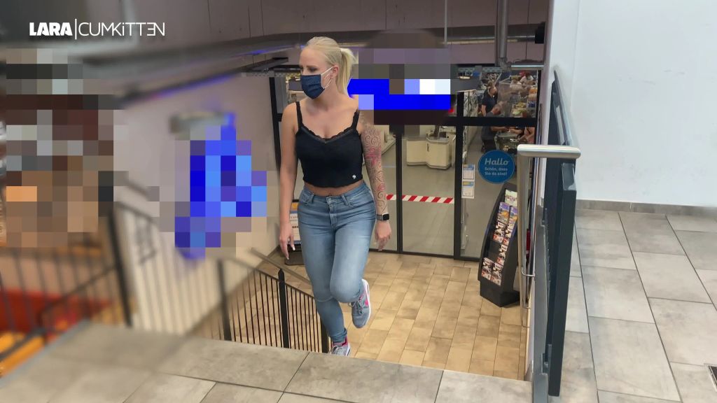 sexy foto nr. 5 von Krasser JEANS PISS | PUBLIC Piss Walk