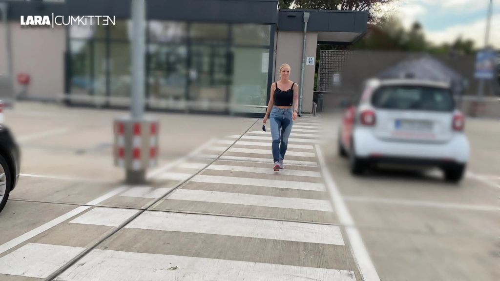 sexy foto nr. 10 von Krasser JEANS PISS | PUBLIC Piss Walk