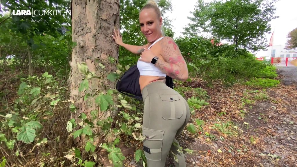 sexy foto nr. 4 von Auf der Straße ERKANNT | Alles geschluckt beim FACIAL DATE