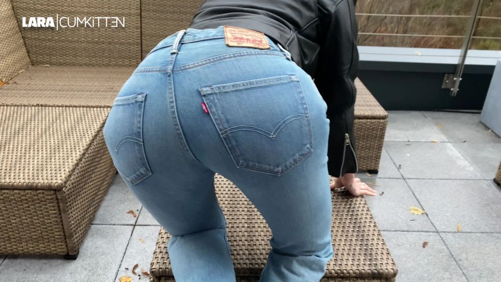 sexy foto nr. 3 von Lederjacken Jeans Bitch | Legendäre 501 eingepisst