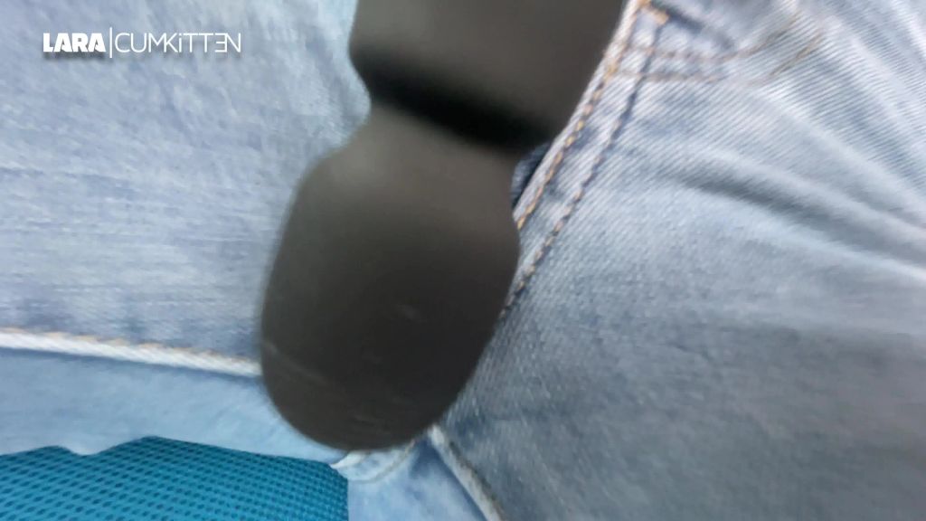 sexy foto nr. 5 von Erlösender JEANS PISS | Eingenässt nach geilem Orgasmus