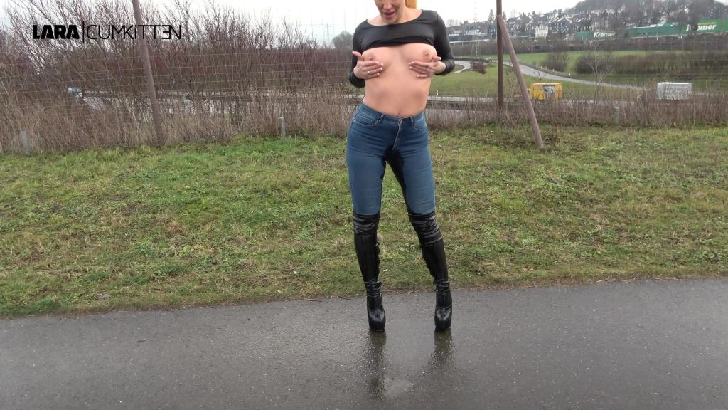 sexy foto nr. 8 von Sexy JEANS UND STIEFELGIRL | Ich PISSE sooo geil und viel