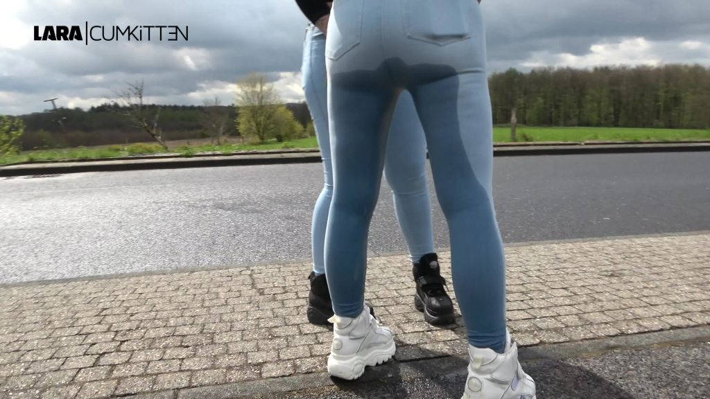 sexy foto nr. 6 von Freche JEANS Schlampen | Public EINGEPISST