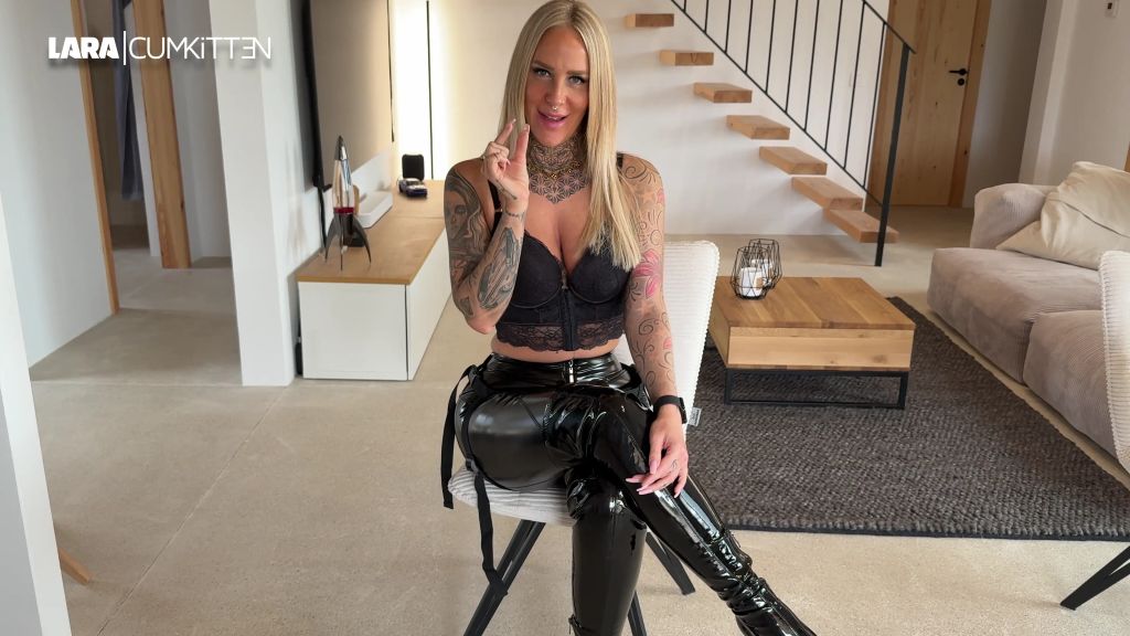 sexy foto nr. 3 von SKLAVEN WICHSANLEITUNG | Hast du LADY LARAS StrapOn verdient