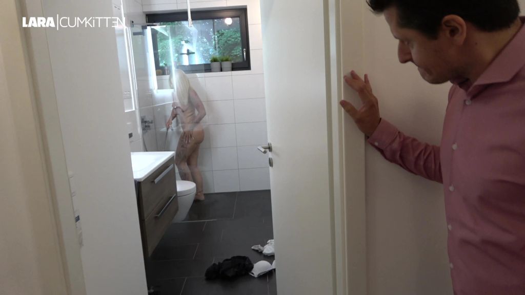 Stiefbruder beim wixxen ERWISCHT | FICK MICH splitternackt