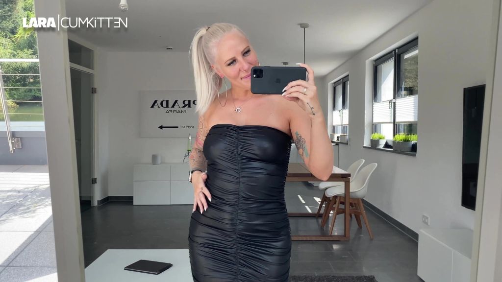 sexy foto nr. 1 von Dildo Games | Footjob und reiten bis zum Orgasmus