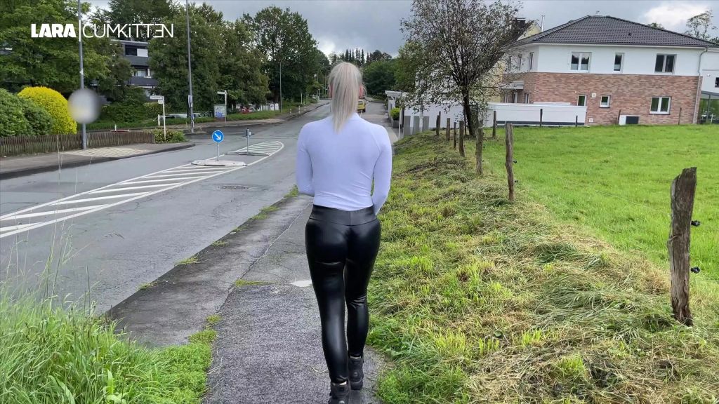 BUBBLE BUTT Leggings Fick | Wahnsinns CUMSHOT