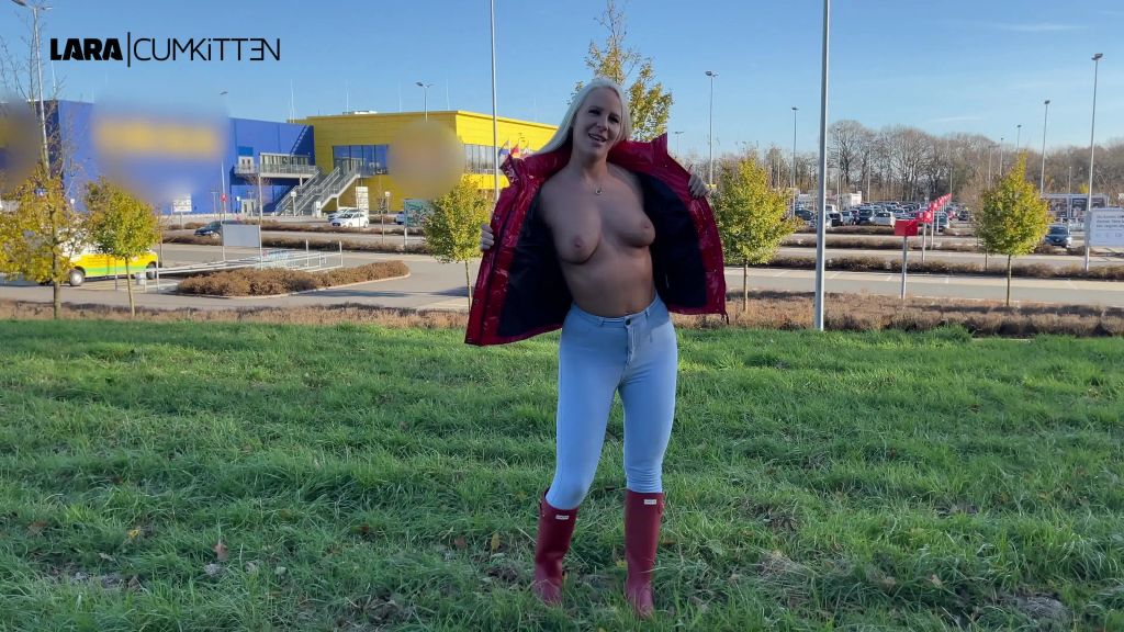 sexy foto nr. 4 von Public Piss| Natursekt Flut in Jeans und Gummistiefel