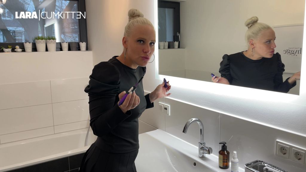 sexy foto nr. 2 von SKLAVE nerv mich nicht | Dominante PISS ATTACKE