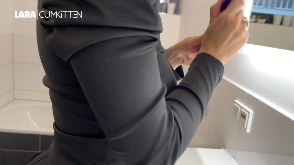 sexy foto nr. 5 von SKLAVE nerv mich nicht | Dominante PISS ATTACKE