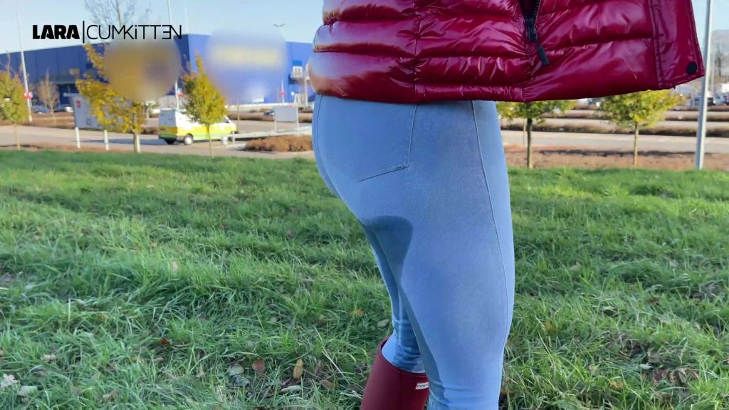 sexy foto nr. 3 von BEST OF PISS 2021 | Ohne Ende goldener Natursekt