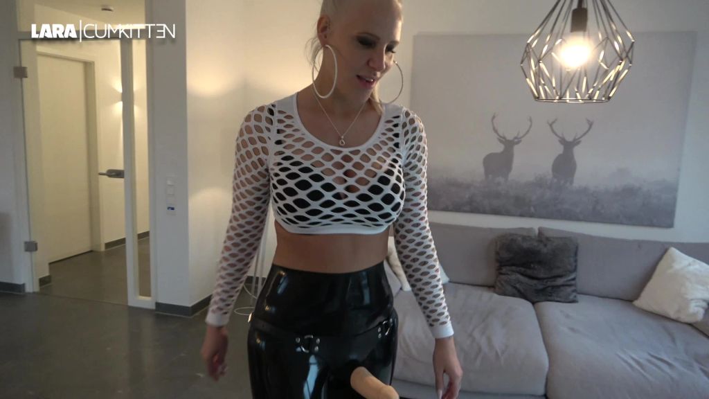 sexy foto nr. 6 von STRAP-ON SKLAVE | Heute fickt dich deine Herrin