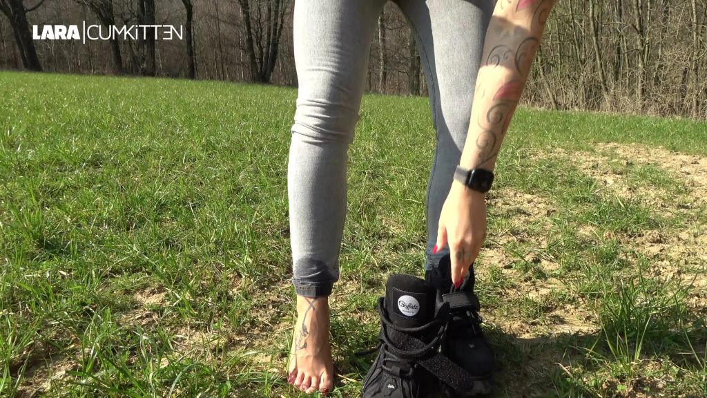 sexy foto nr. 7 von SCHUH & JEANS PISS XXL | Nasse Natursekt Spiele
