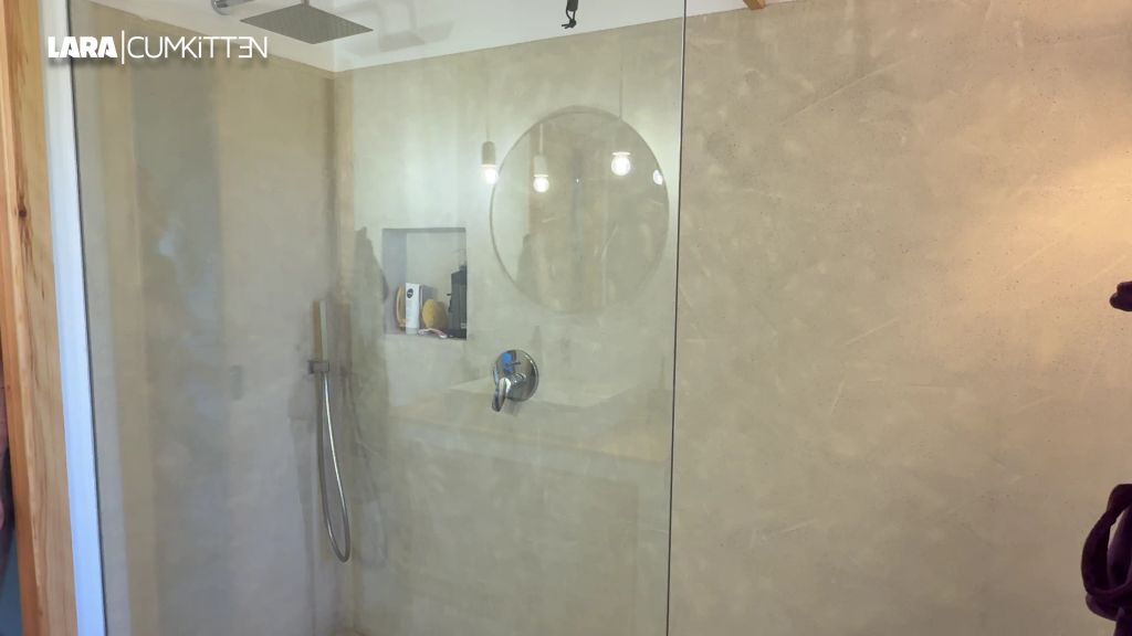 sexy foto nr. 1 von 100% UNGESCHMINKT & PRIVAT | In der Dusche zum XXX gewixxt