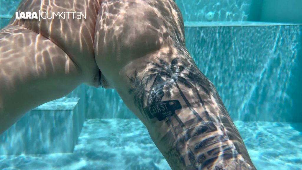 sexy foto nr. 2 von Mit dem FREMDEN allein im Pool | UNTER WASSER ZUM ORGASMUS