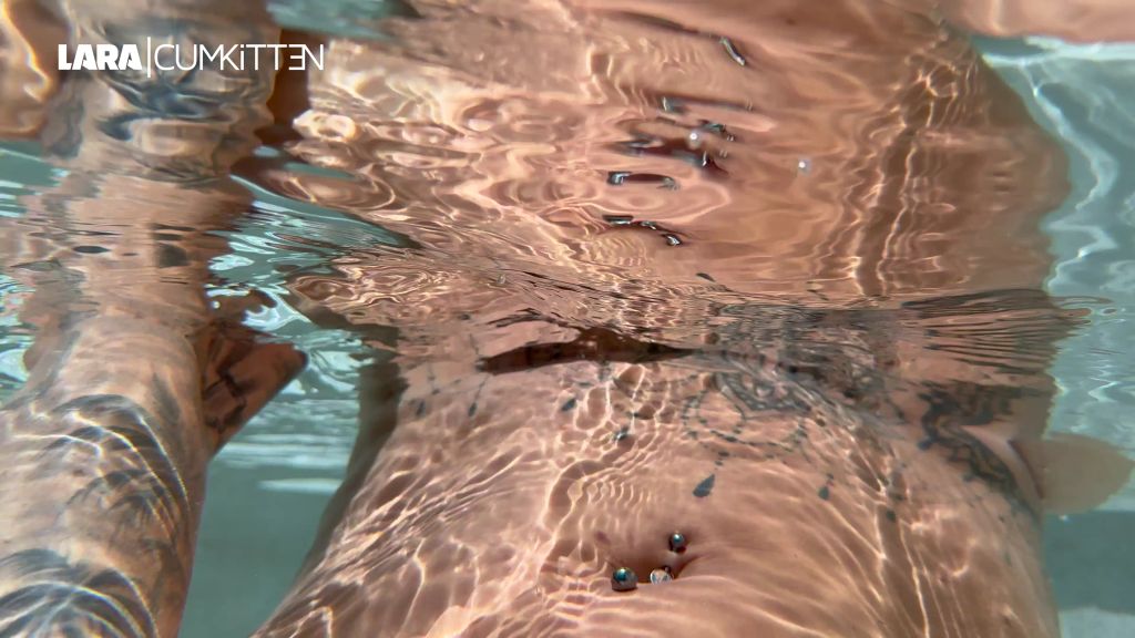 sexy foto nr. 5 von Mit dem FREMDEN allein im Pool | UNTER WASSER ZUM ORGASMUS