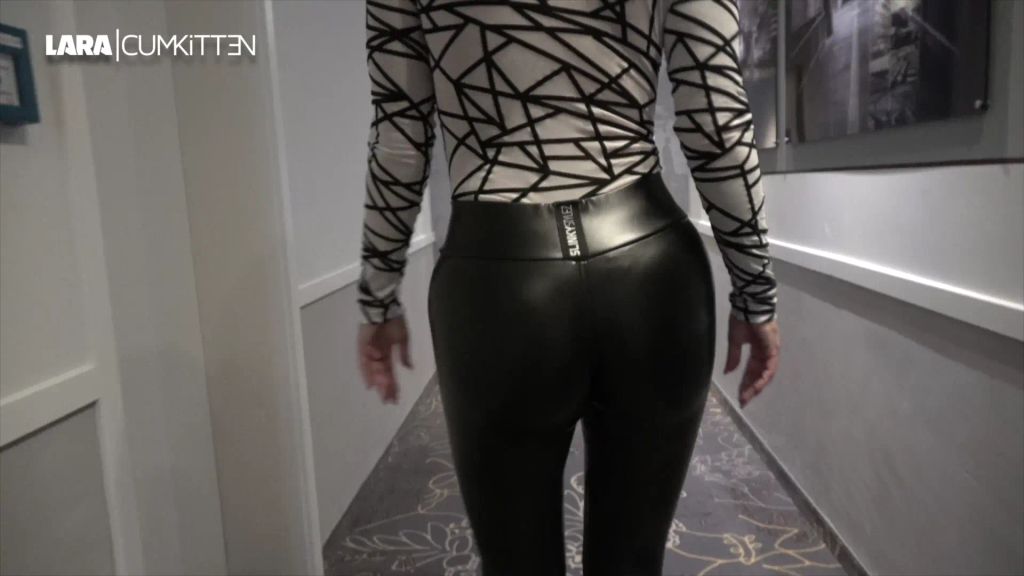 sexy foto nr. 7 von 3,5 STUNDEN BUBBLE BUTT | BEST OF 11 JAHRE LEGGINGS ARSCH