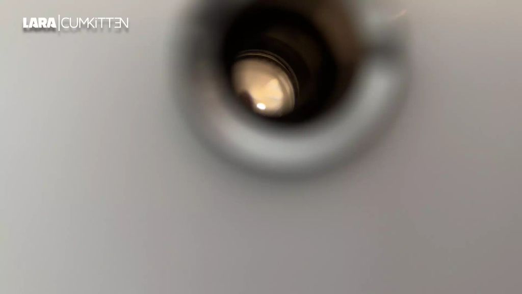 sexy foto nr. 1 von AUFGESTRAPSTE STIEFEL BITCH GEBUCHT | Quickie mit XXL Facial
