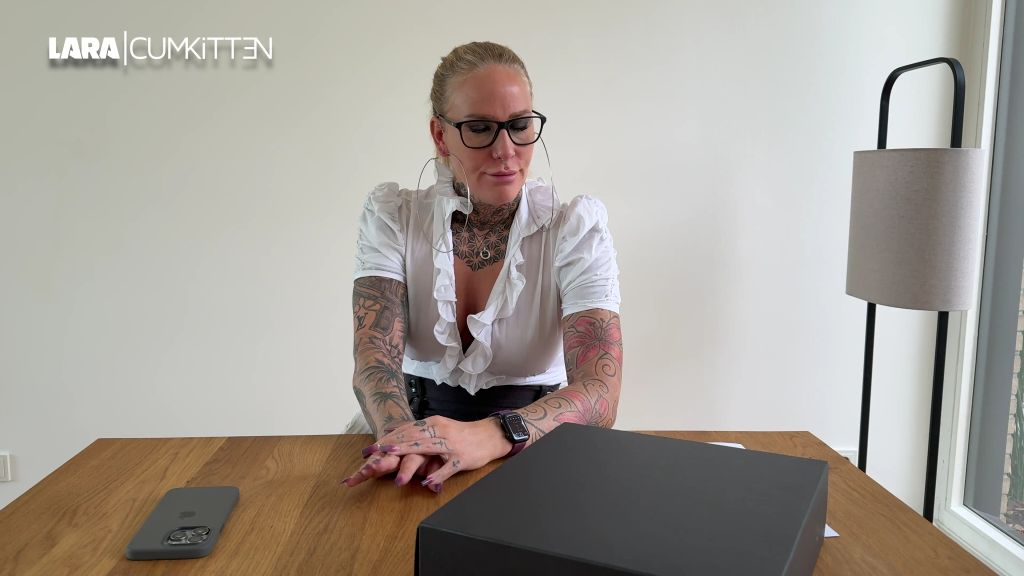 sexy foto nr. 2 von KNALL HARTES BOSS BABE | Bin ich zu weit gegangen?