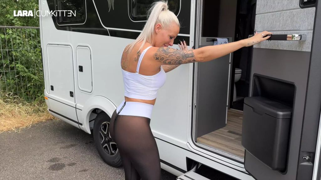 sexy foto nr. 3 von Hobbyhure an der A57 gefickt | Neue Schnellfick Leggings