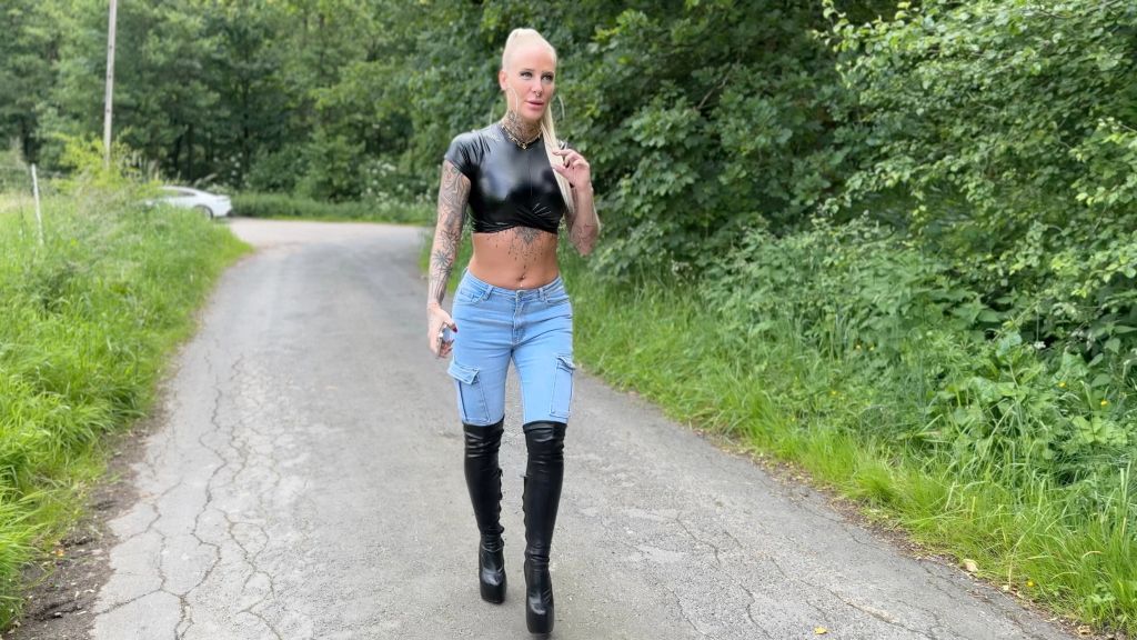 JEANS UND STIEFEL GIRL | Abgefickt und vollgespritzt