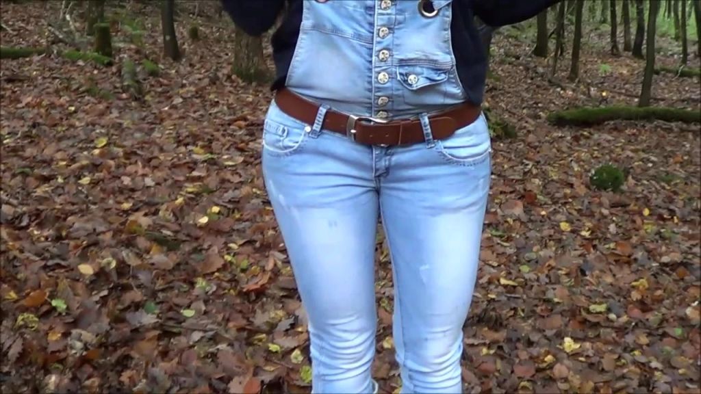 sexy foto nr. 4 von Wahnsinns Jeans Piss mit geilem Facial Quickie