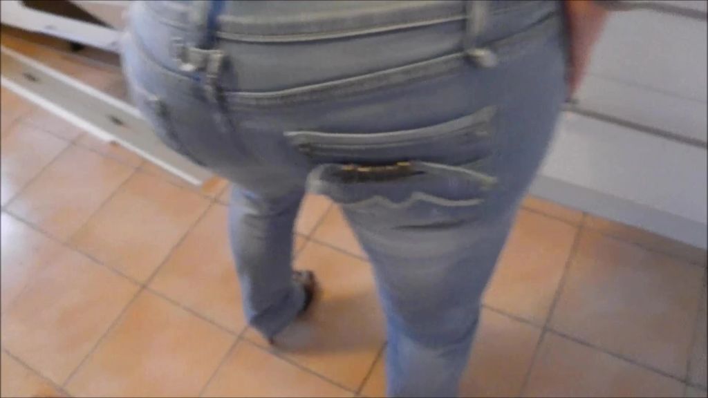sexy foto nr. 9 von Mega CUM SHOT auf prallen JEANS ARSCH