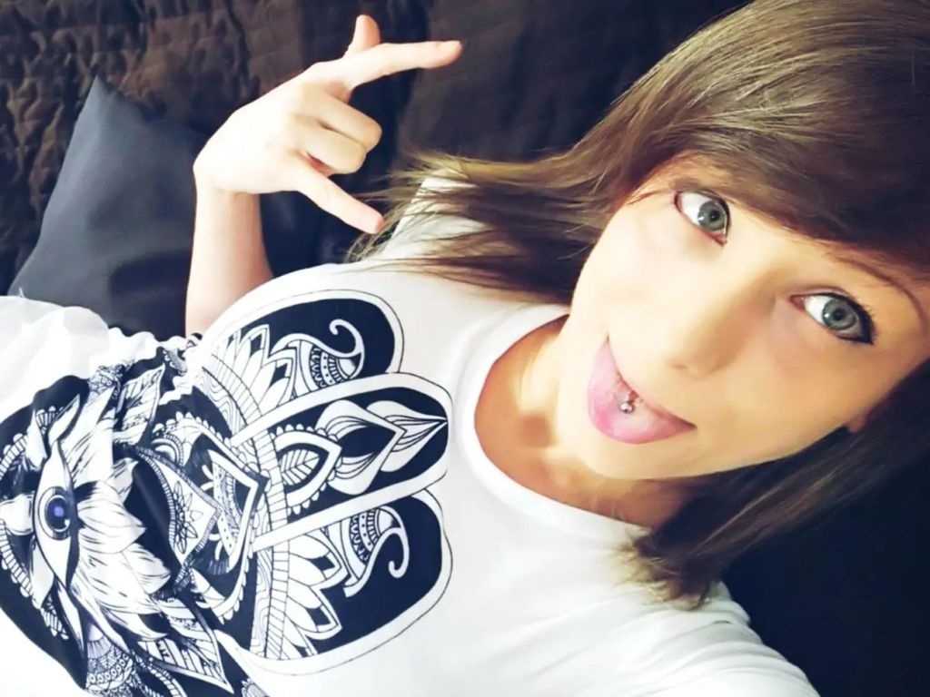 sexy foto nr. 1 von AliceKinkycat