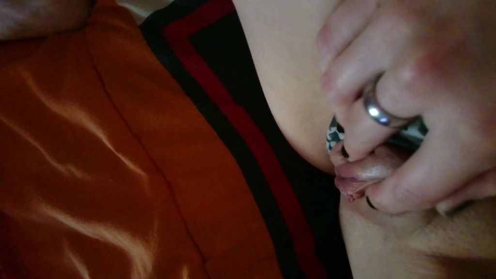 sexy foto nr. 7 von Kätzchen streicheln - Spar Clip