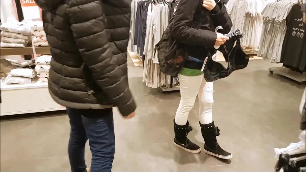 sexy foto nr. 1 von Shoppingtour