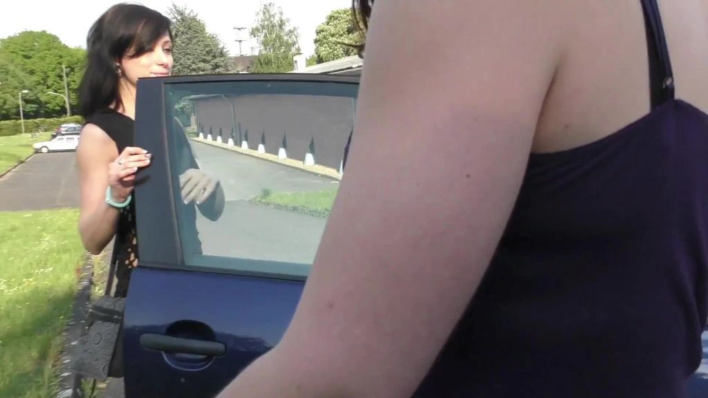 sexy foto nr. 3 von Hilf uns MrJungle hol uns hier raus 1