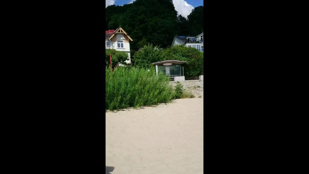 sexy foto nr. 2 von Public Natursekt am Blankenese Strand/Hamburg!