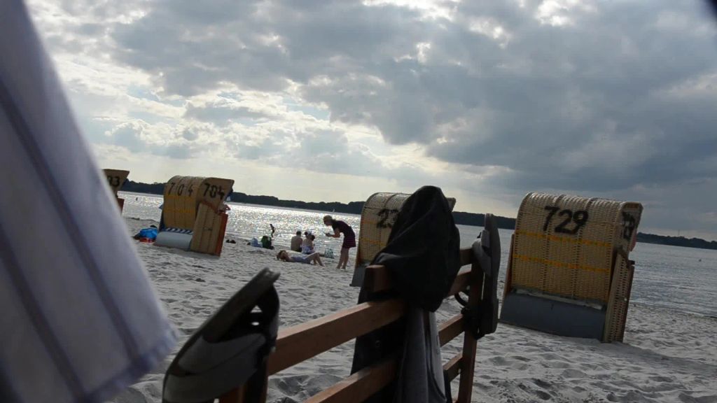 sexy foto nr. 1 von Spontan Public am Strand in Laboe Verwöhnt!