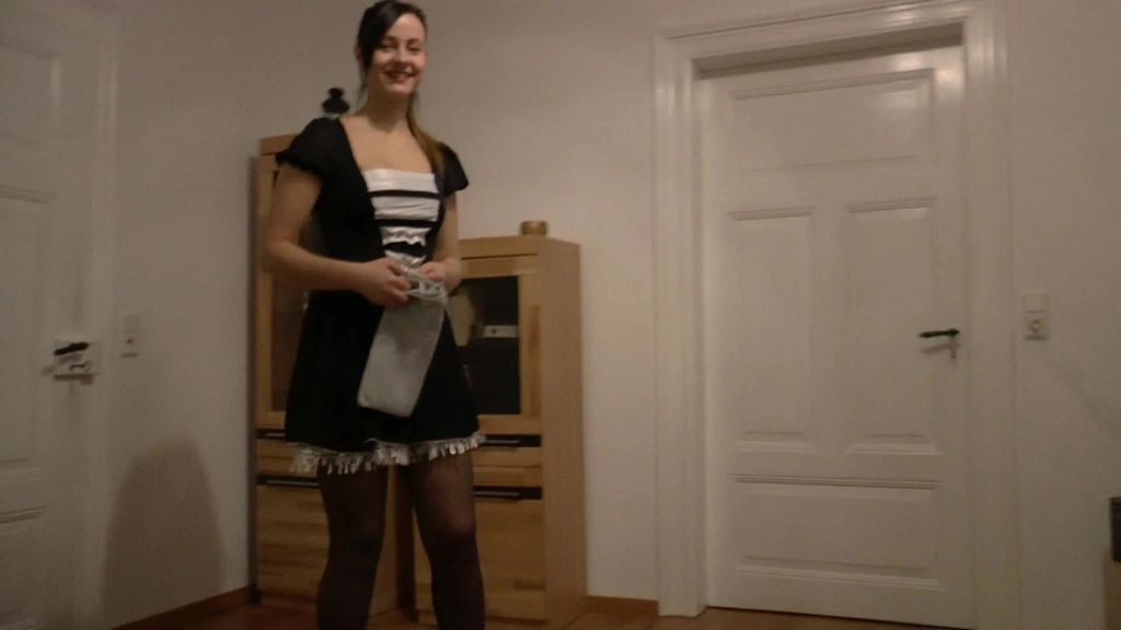 sexy foto nr. 1 von Dreistes Zimmermädchen, wie hättest du reagiert?