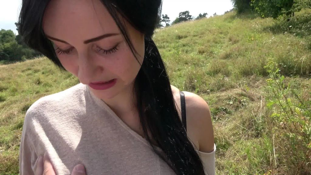 sexy foto nr. 4 von Fremdsperma geschluckt!!!